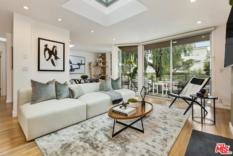 520 Strand #8, Santa Monica, CA 90405
