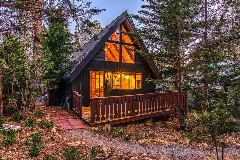 55055 John Muir, Idyllwild, CA 92549