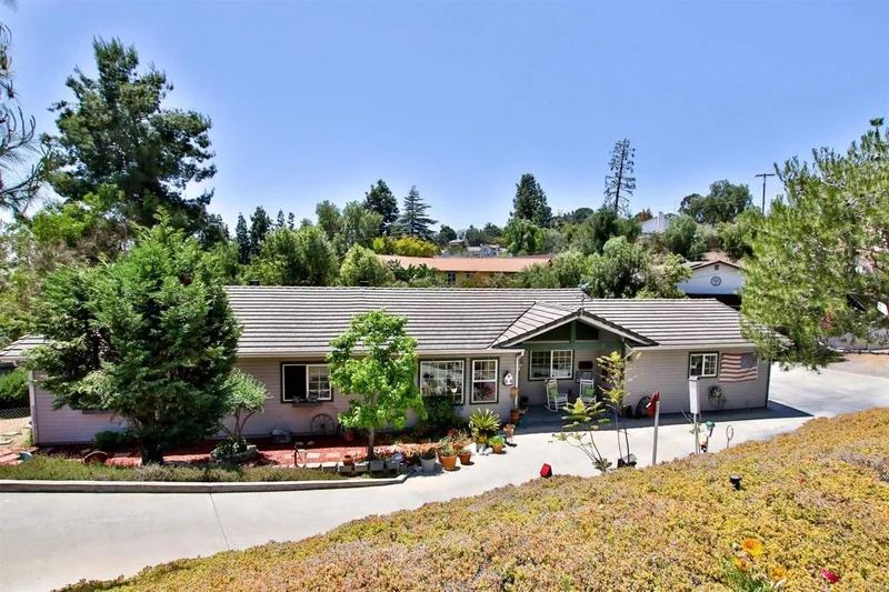 4134 Conrad Dr, Spring Valley, CA 91977