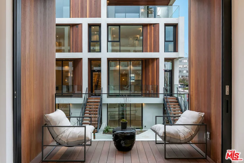 618 Van Ness #5, Los Angeles, CA 90005