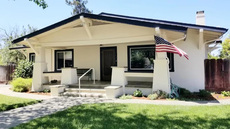 906 West, Hollister, CA 95023