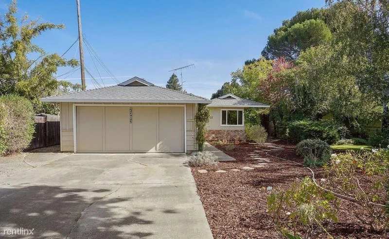 2303 Louis, Palo Alto, CA 94303