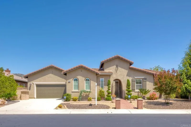 2546 Douglaston Glen, Escondido, CA 92026