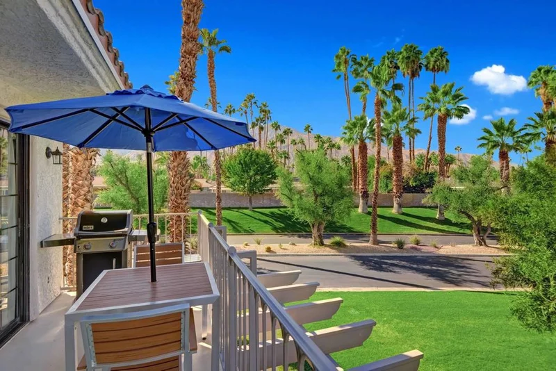 2701 Mesquite #E E 162, Palm Springs, CA 92264