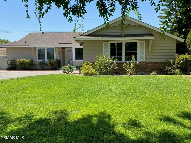 7735 Variel, Canoga Park, CA 91304