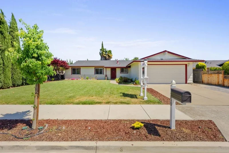 1255 Chesbro, Gilroy, CA 95020