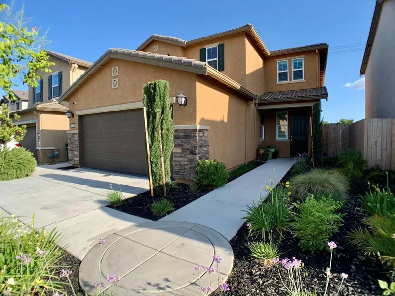 899 Amanecer, Ceres, CA 95307