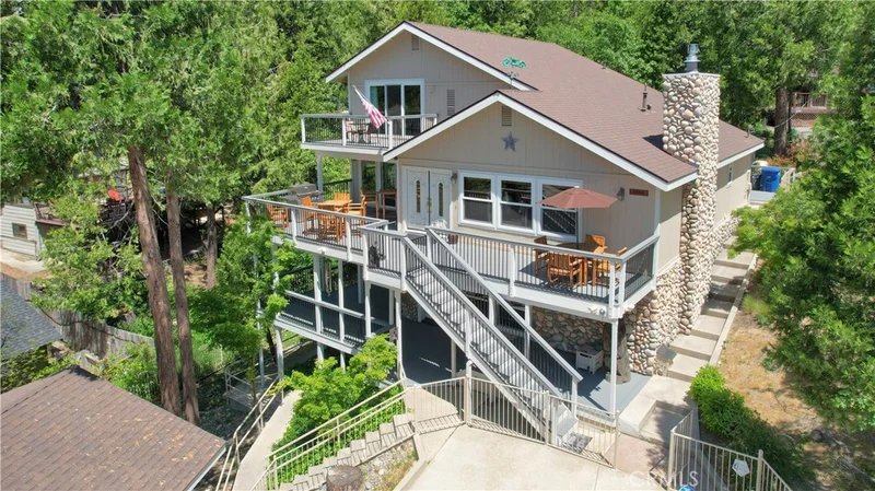 54763 Willow Cove Rd, Bass Lake, CA 93604