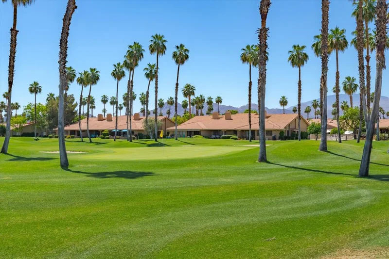 42 Maximo, Palm Desert, CA 92260