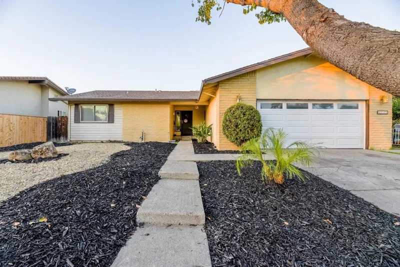 1231 Aberdeen Avenue, Stockton, CA 95209