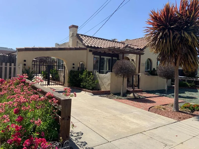 124 Lorimer, Salinas, CA 93901