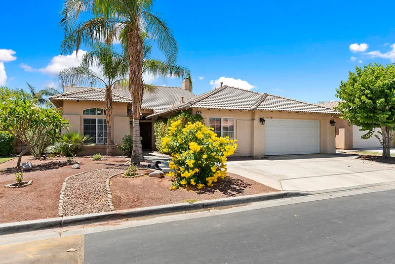 79291 Sierra, La Quinta, CA 92253
