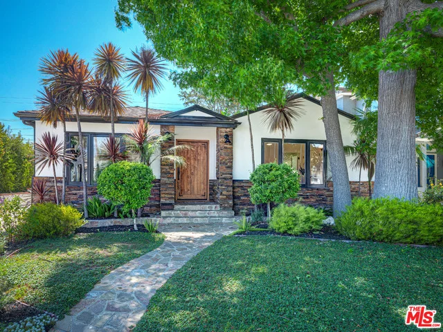7721 Agnew, Los Angeles, CA 90045