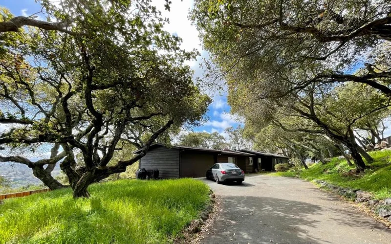 43 Loma, Redwood City, CA 94062