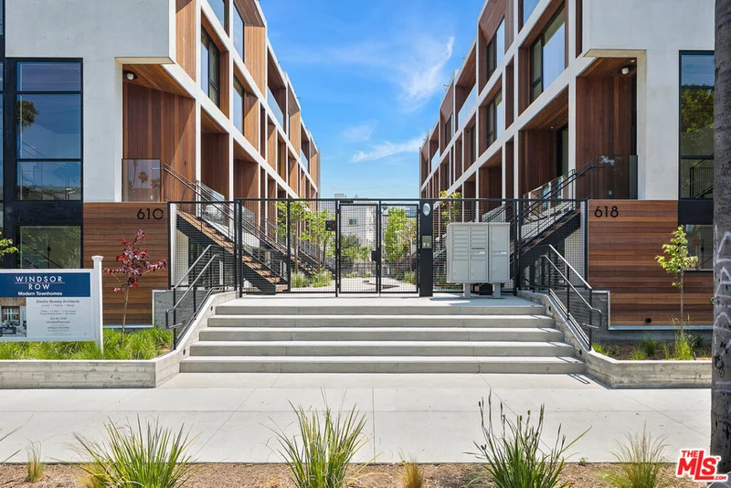 618 Van Ness #2, Los Angeles, CA 90005