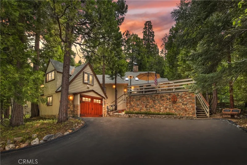 226 Holiday, Lake Arrowhead, CA 92352