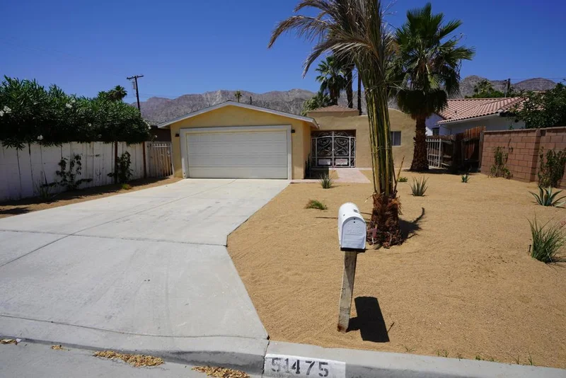 51475 Avenida Mendoza, La Quinta, CA 92253