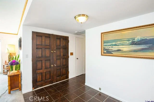 911 Big Briar, La Canada Flintridge, CA 91011
