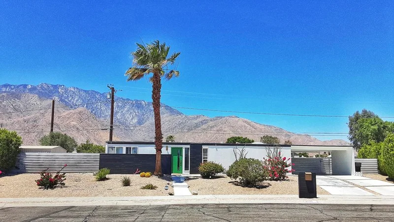 2733 Mccarn, Palm Springs, CA 92262