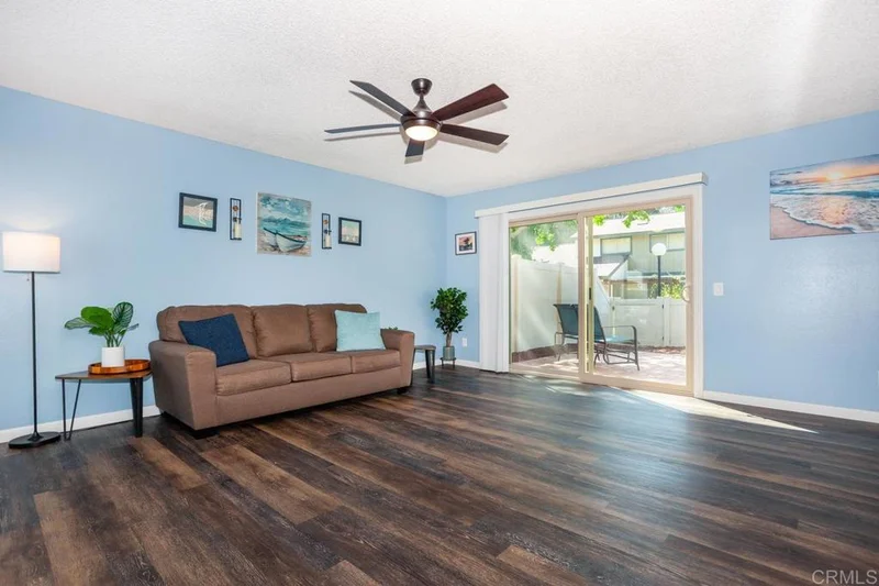 230 Eveningside Gln, Escondido, CA 92026