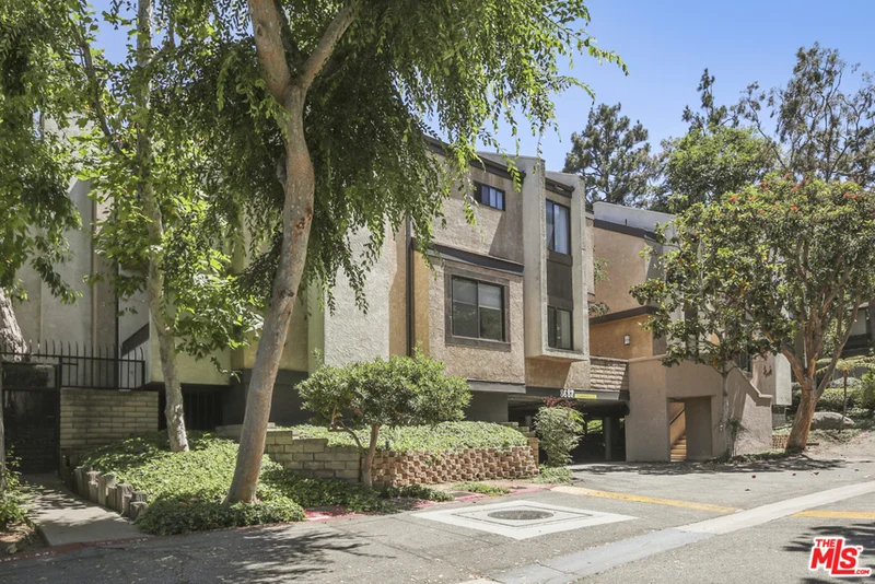 8687 Falmouth #112, Playa Del Rey, CA 90293