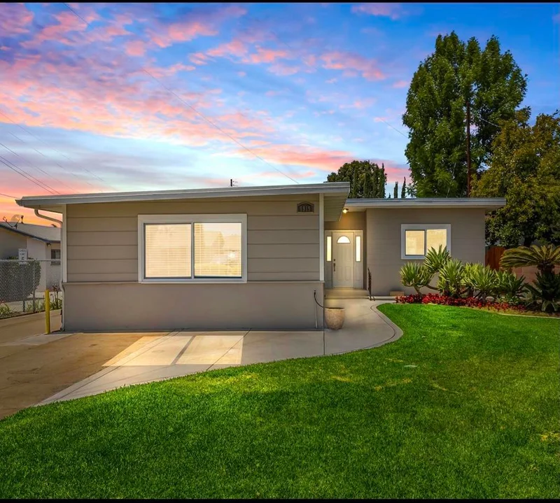 8919 Santa Fe Springs, Whittier, CA 90606