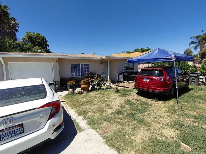 1004 E Ohio, Escondido, CA 92025