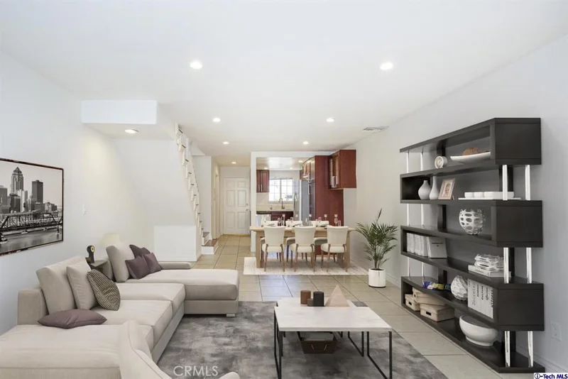 10128 Hillhaven #103, Tujunga, CA 91042