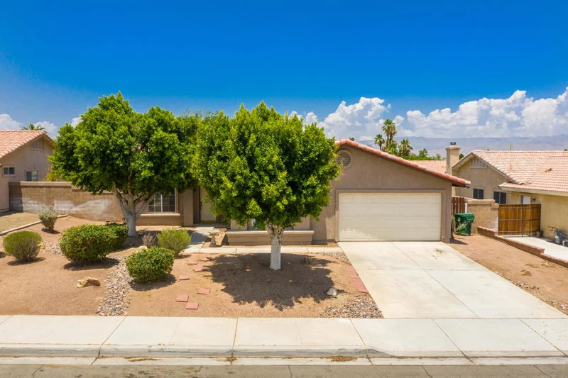 79130 Desert Stream, La Quinta, CA 92253