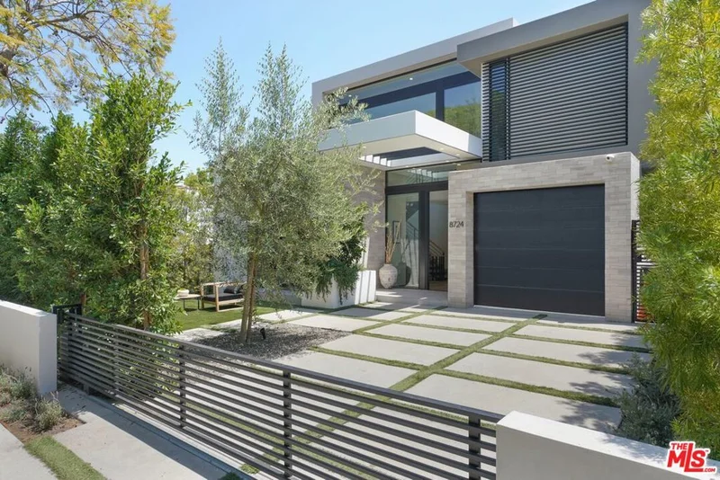 8724 Rangely Avenue, West Hollywood, CA 90048