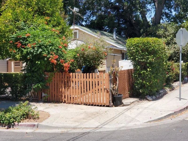 186 Fair Oaks Avenue, Mountain View, CA 94040