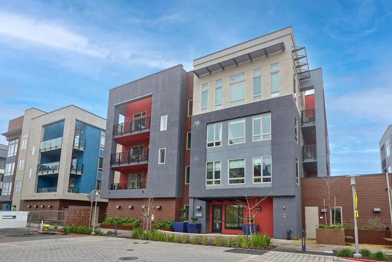 1038 Foster Square #403, Foster City, CA 94404