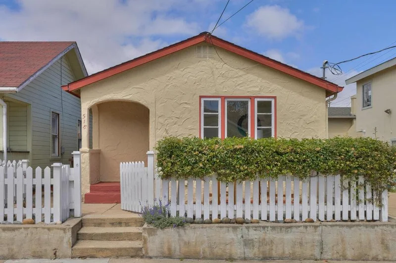 518 Cortes, Monterey, CA 93940