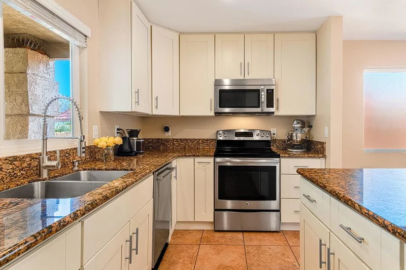 54560 Avenida Vallejo, La Quinta, CA 92253