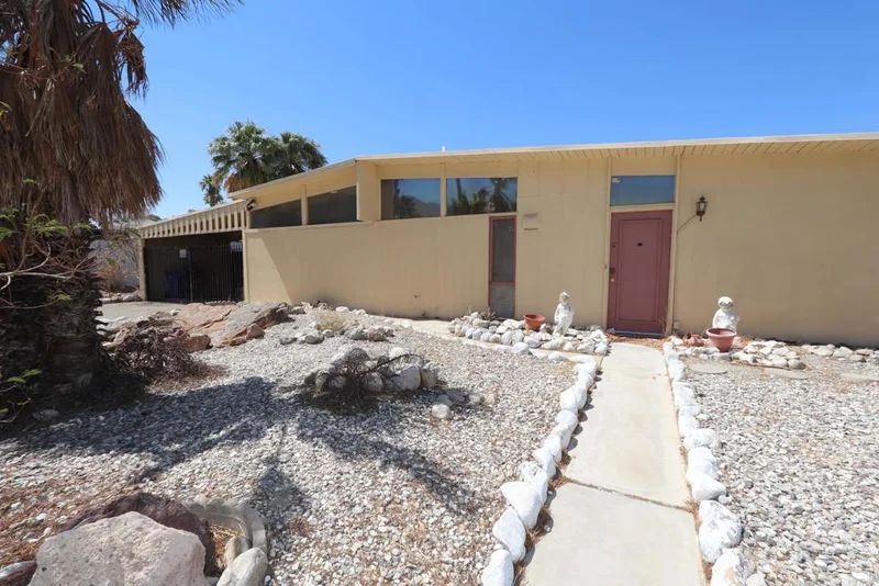 454 Lindsey, Palm Springs, CA 92262