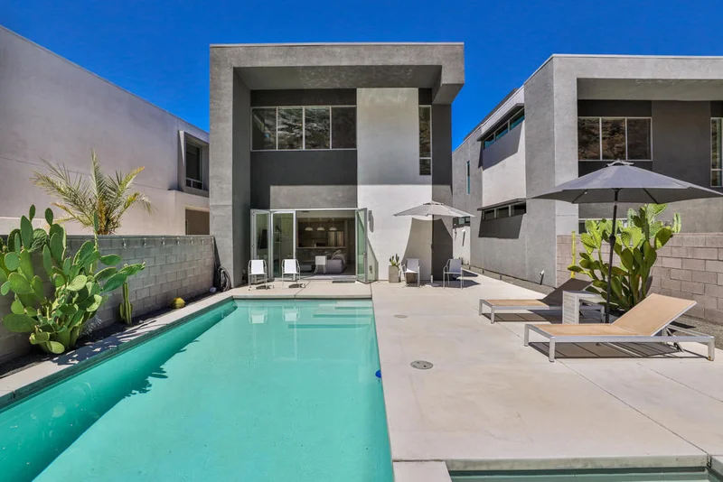 1155 Iris, Palm Springs, CA 92264