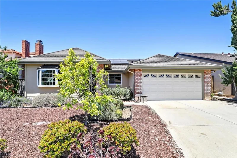 2695 Mignon, San Jose, CA 95132