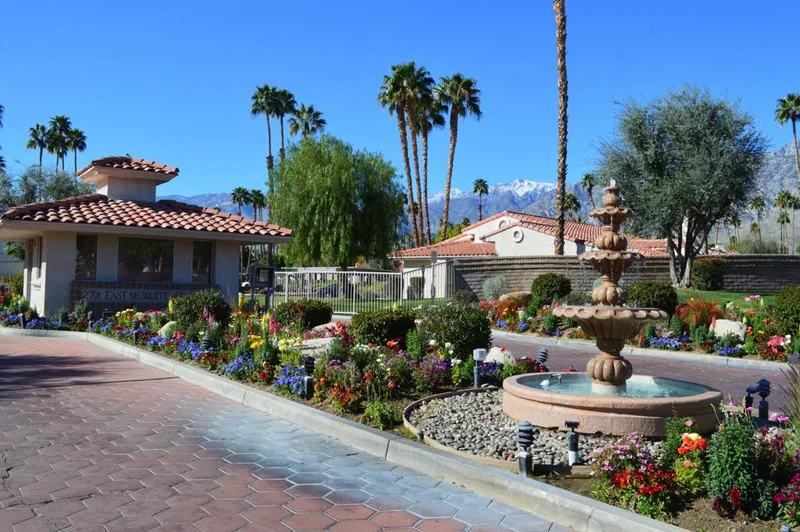2701 Mesquite #S90, Palm Springs, CA 92264