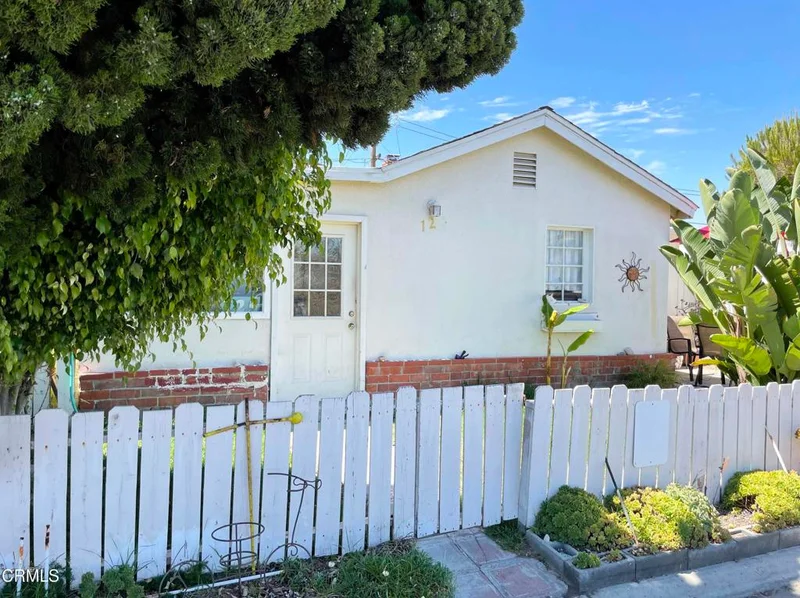 125 Sawtelle, Oxnard, CA 93035