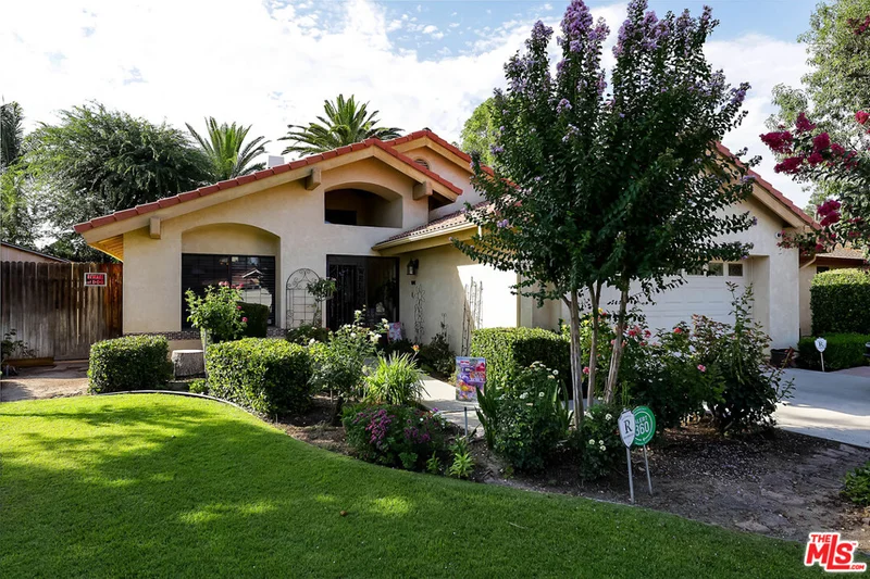9112 Gleeson, Bakersfield, CA 93311