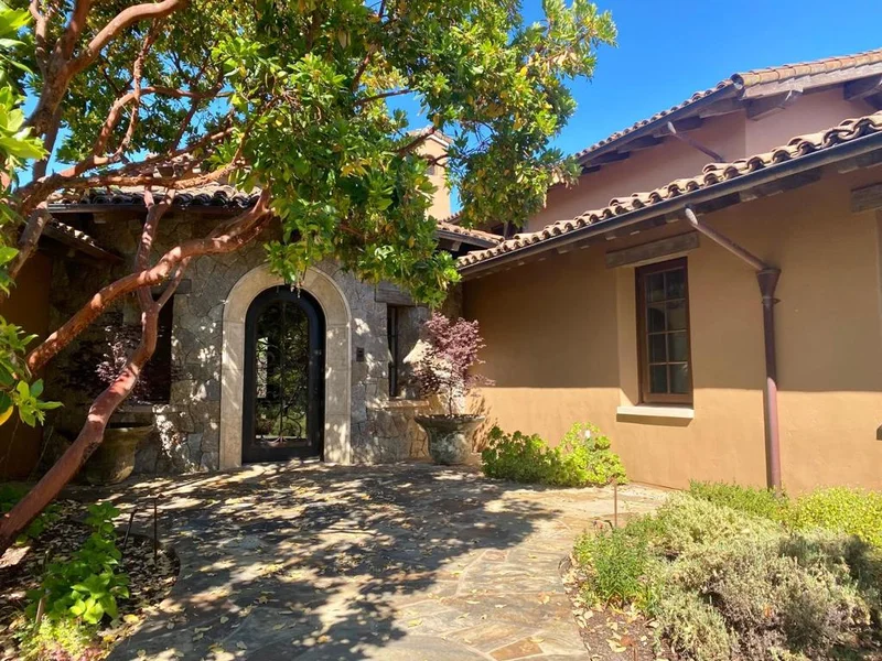 9 Vasquez, Carmel, CA 93923