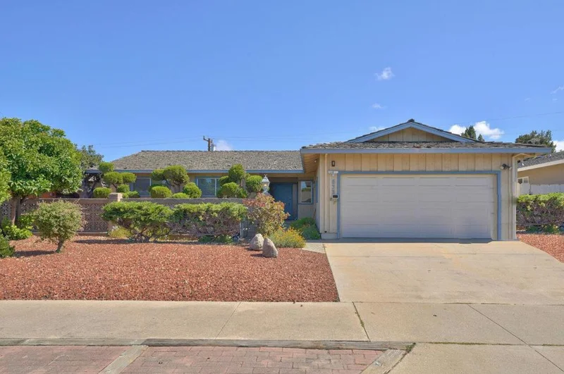 633 Santa Cruz, Salinas, CA 93901
