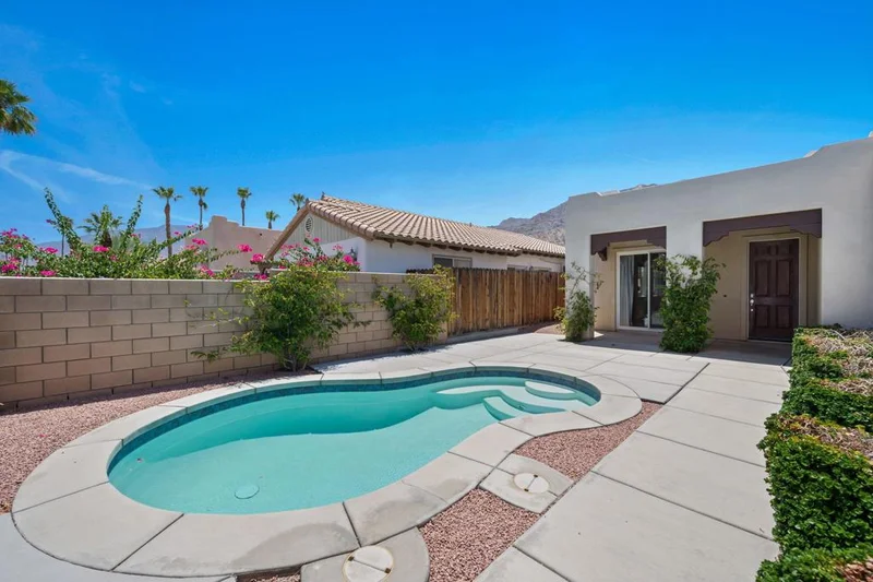 52185 Avenida Obregon, La Quinta, CA 92253