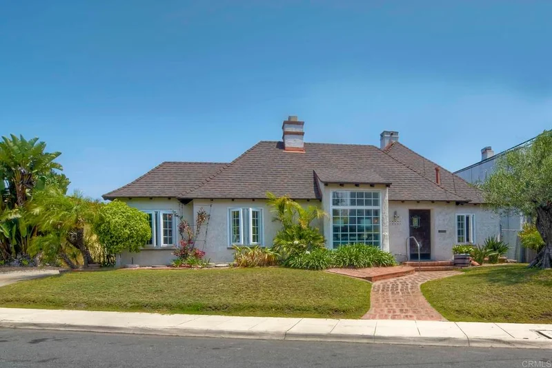 3015 Locust, San Diego, CA 92110
