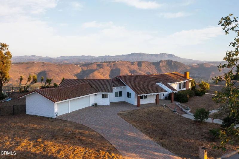 11736 Presilla, Santa Rosa, CA 93012