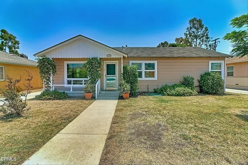 6244 Montalvo, Ventura, CA 93003