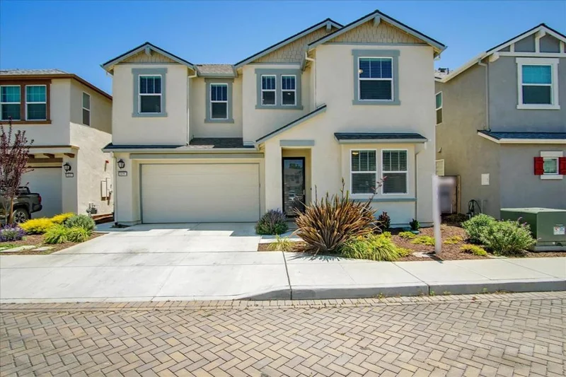 855 Brennan, Hollister, CA 95023