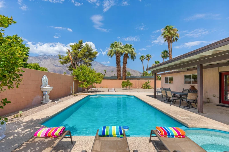 1131 Pajaro, Palm Springs, CA 92262