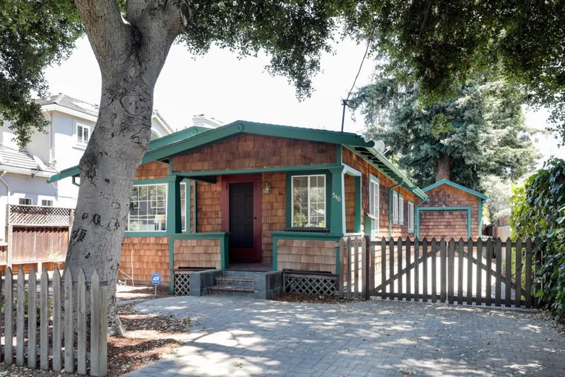 546 9th, Menlo Park, CA 94025