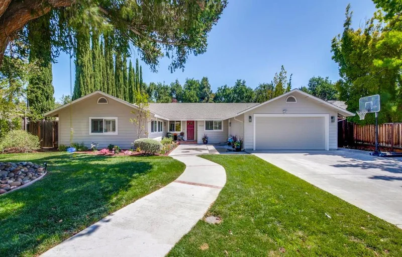 10440 Mann, Cupertino, CA 95014